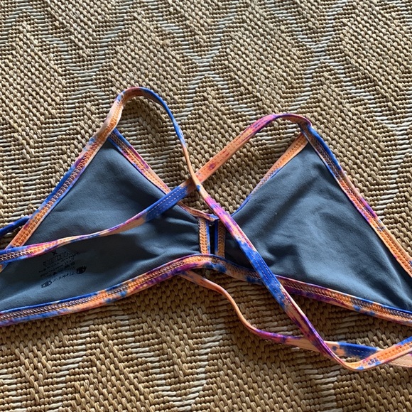 Jolyn bikini top - Picture 3 of 4